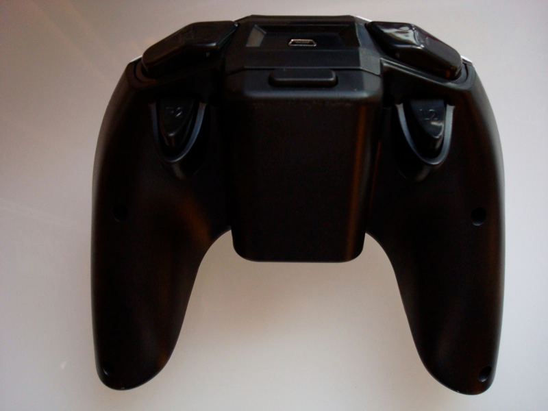 Illustration for article titled Nyko Gaming Goodness: Guitar Hero / Rock Band Guitar, Wireless Nunchuck, PS3 Rumble and More